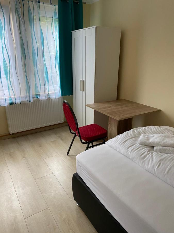 Apartments Am Bahnhof سيغن المظهر الخارجي الصورة
