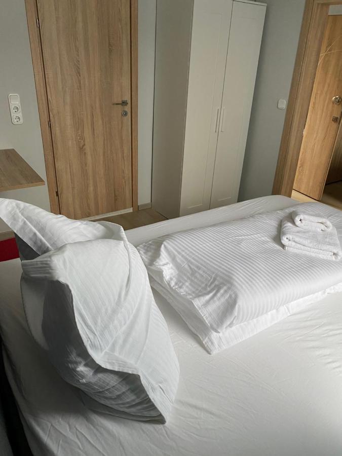 Apartments Am Bahnhof سيغن المظهر الخارجي الصورة