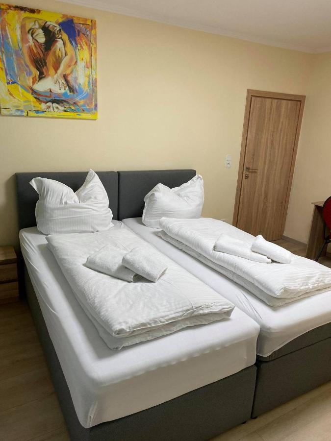 Apartments Am Bahnhof سيغن المظهر الخارجي الصورة